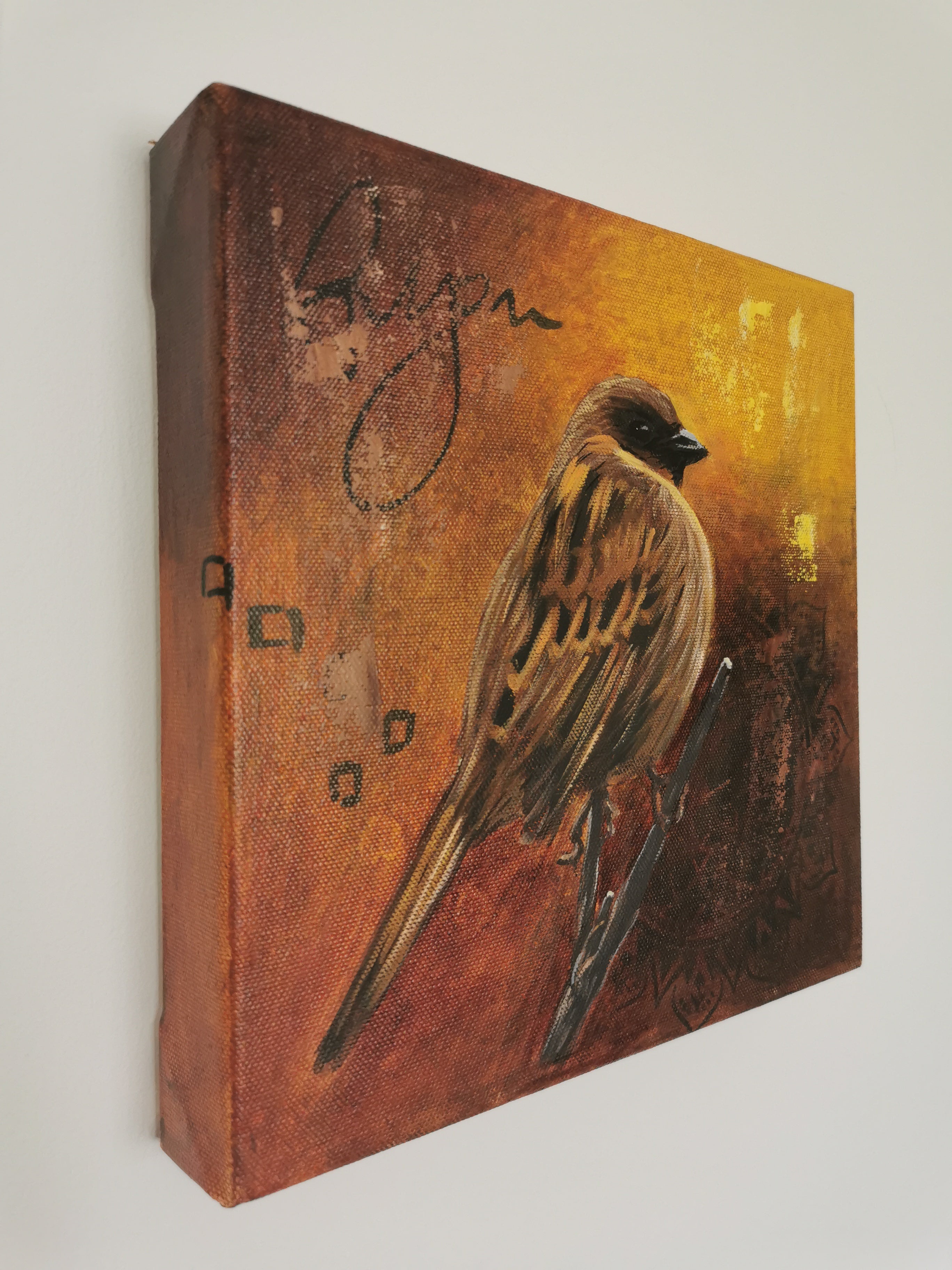 Charming sparrow design